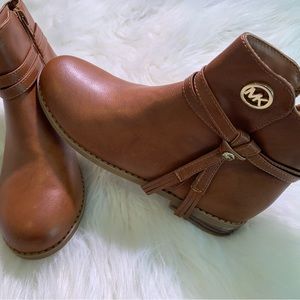 Micheal Kors Bootie size 3